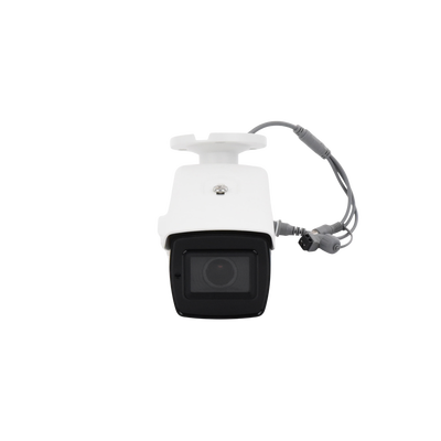 Bullet TURBOHD 4K (8Megapixeles) / Lente Mot. 2.7 a 13.5 mm / Potente IR EXIR de 80 mts / Exterior IP67 / 12 Vcc - 24 VCA / dWDR