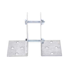Base Multiposición para postes de paso o esquina en cercos electricos 100% Acero galvanizado.