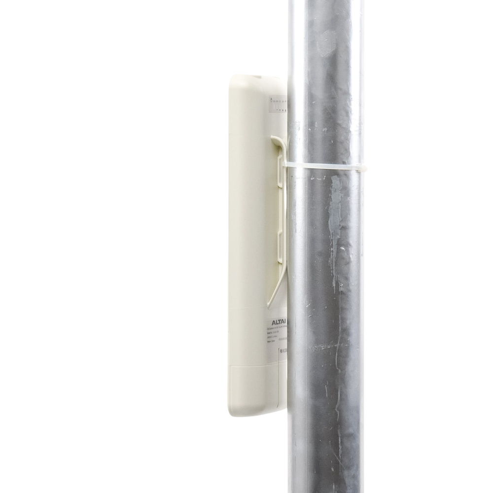 Punto de Acceso WiFi Exterior para WISP y Hotspot 2.4 GHz / Cobertura hasta 800 m / Administración Gratuita en la Nube / Antena Sectorial 10 dBi / 128 Usuarios