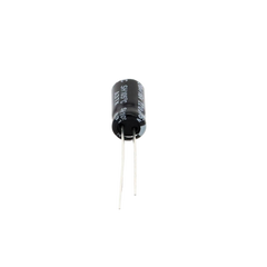 Capacitor Electrolítico en Aluminio, Radial de 220 µFd, 16 Vcc, 105 °C, 6.3 x 11 mm.