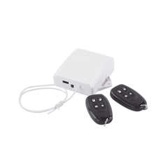 Receptor Universal con conexion directa al Keybus del panel de alarma con relevador auxiliar para abrir puertas de garage o aplicaciones de pulso momentaneo