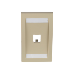 Placa de Pared Vertical Ejecutiva, Salida Para 1 Puerto Mini-Com, Con Espacios Para Etiquetas, Color Marfil