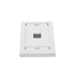Placa de Pared Vertical Ejecutiva, Salida Para 1 Puerto Mini-Com, Con Espacios Para Etiquetas, Color Blanco