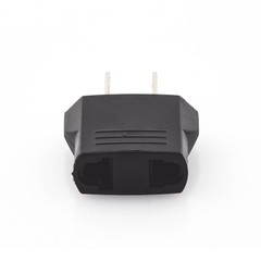 Adaptador de enchufe europea a americano, Calidad PREMIUM @ 6 A ; 110 - 250 Vca