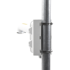 Montaje de Poste para Domos Hikvision / Color Blanco / Uso en Exterior
