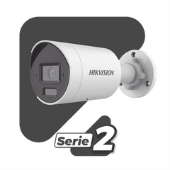 [Dual Light + 2 Micrófonos Integrados] Bala IP 4 Megapixel / Lente 2.8 mm / 40 mts Luz Blanca + 40 mts IR / ACUSENSE / Exterior IP67 / WDR 120 dB / PoE / ONVIF / Micro SD / Metal / ACUSEARCH