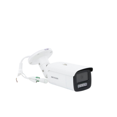 [ PROTECCIÓN ACTIVA ] Bala IP 4 Megapixel / Lente 4 mm / 60 mts IR / Exterior IP67 / Micrófono y Bocina Integrado (Audio de Dos Vías) / DARKFIGHTER / PoE+ / Luz Estroboscopica / ONVIF / Micro SD / 4 Analíticos