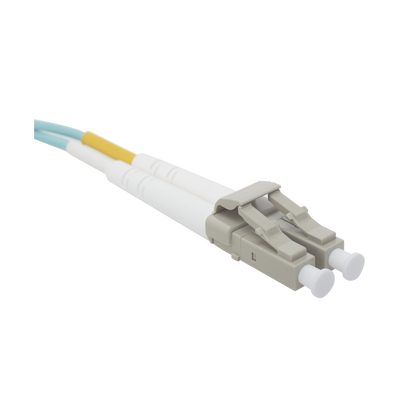 Jumper de Fibra Óptica Multimodo 50/125 XGLO OM3, LC-LC Duplex, OFNR, Color Aqua, 5 Metros