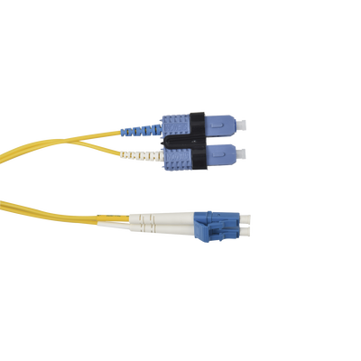 Jumper de Fibra Óptica Monomodo (OS2), XGLO, Riser, LC/UPC-SC/UPC Duplex, OFNR, Color Amarillo, 1 Metro