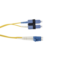 Jumper de Fibra Óptica Monomodo (OS2), XGLO, Riser, LC/UPC-SC/UPC Duplex, OFNR, Color Amarillo, 1 Metro