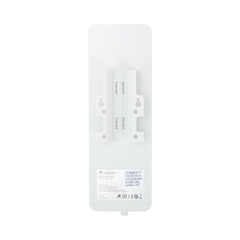 Suscriptor ePMP Force 130 MIMO 2x2 / 28 dBm de potencia / Mejor desempeño en zonas altamente ruidosas / 5150-5970 MHz / Distancia de 3 km en PTMP / Antena integrada de 14 dBi (C050900C505A)