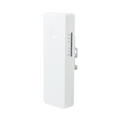 Suscriptor ePMP Force 130 MIMO 2x2 / 28 dBm de potencia / Mejor desempeño en zonas altamente ruidosas / 5150-5970 MHz / Distancia de 3 km en PTMP / Antena integrada de 14 dBi (C050900C505A)