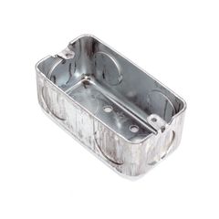 Caja (Chalupa) 4x2" / Profundidad 1-7/8" / 7 Entradas de 3/4" / Troquelada.