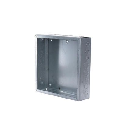 Caja Extra Grande 15"x15"x 4"/ Profundidad 4"/Entradas Laterales - Finales 4 Entradas de 1/2"- 3/4", 2 Entradas de 3/4" - 1" y 2 Entradas de 1"- 1 1/4"/ Incluye tapa / Incluye tapa.