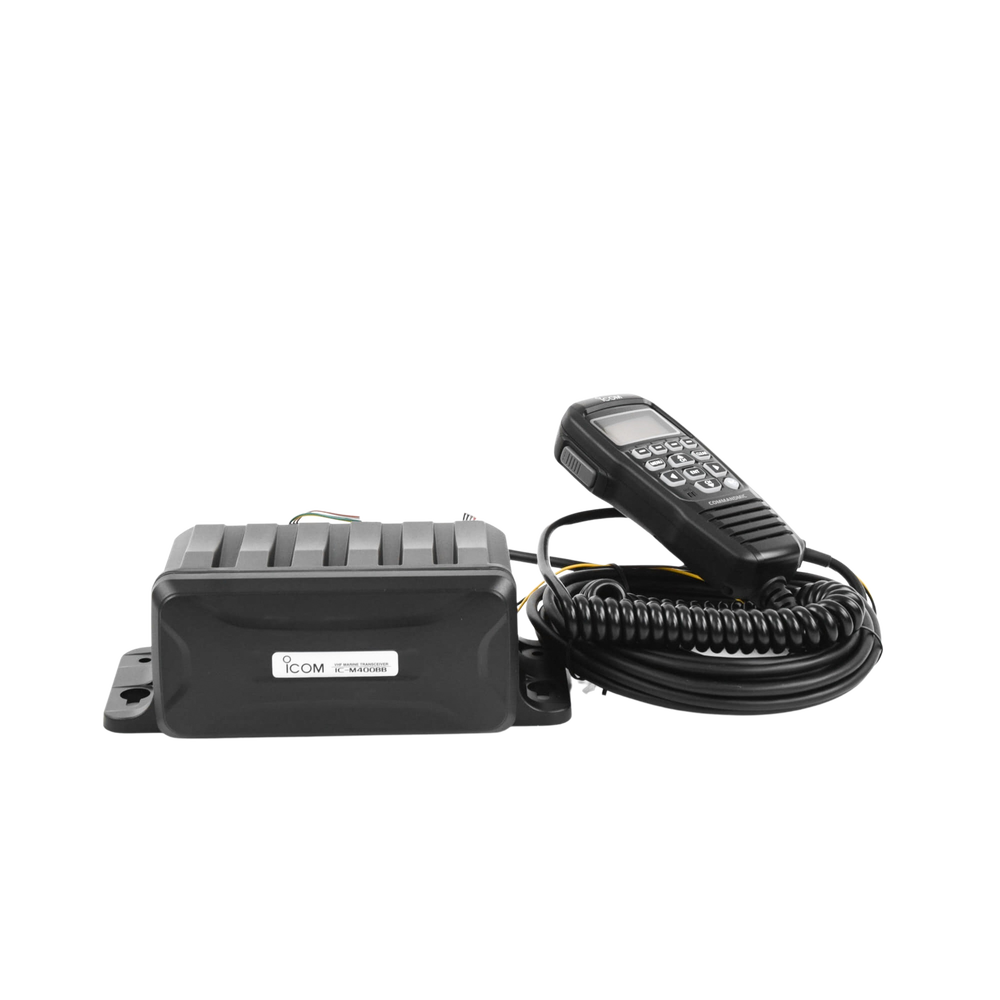 Radio Marina VHF / 25W de Potencia / Clase D DSC Integrado / IPX7 Submersible / Interfaz NMEA 0183