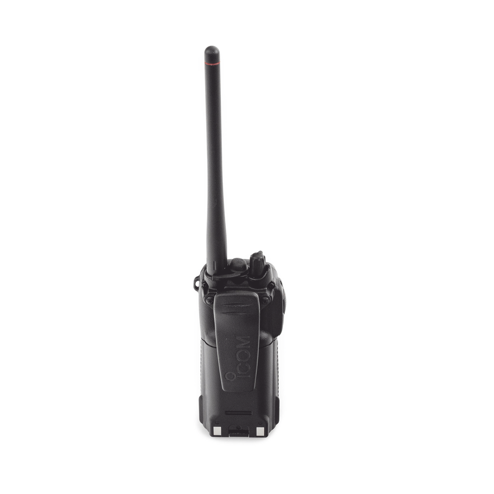 Radio Marina VHF / IPX8 Submersible 1.5 m / 6 W Potencia RF / 700 mW Audio / LCD Amplio Ángulo / AquaQuake™ / Dualwatch-Triwatch