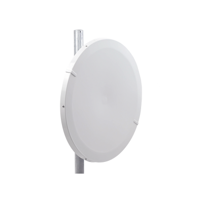 Antena Direccional de Alto Rendimiento/ Parábola profunda para mayor aislamiento al ruido / 29 ± 1 dBi / 4.9 - 6.4 GHz / Conectores N-Hembra / Fácil Montaje y Soporte de acero inoxidable / Radomo Incluido