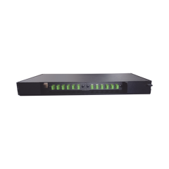 Patch panel de 12 puertos de 1u, incluye pigtails, adapters plates y splice tray