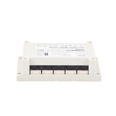 Distribuidor  de 10 Monitores, expandible a 16,  compatible con KCMC-30, KCMC24, KVRA510, KCVA374,KCVA374B,KVM301, KCV301.