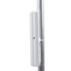 Estación Base 2x2 MIMO airMAX LiteAP AC hasta 450 Mbps, 5 GHz (5150 - 5875 MHz) con antena integrada de 16 dBi y cobertura de 120 grados