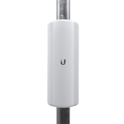 Estación Base 2x2 MIMO airMAX LiteAP AC hasta 450 Mbps, 5 GHz (5150 - 5875 MHz) con antena integrada de 17 dBi y cobertura de 90 grados con GPS Sync