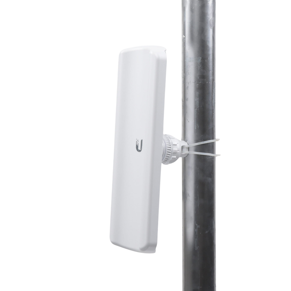 Estación Base 2x2 MIMO airMAX LiteAP AC hasta 450 Mbps, 5 GHz (5150 - 5875 MHz) con antena integrada de 17 dBi y cobertura de 90 grados con GPS Sync