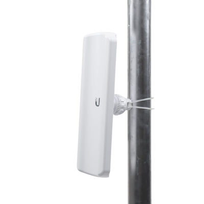 Estación Base 2x2 MIMO airMAX LiteAP AC hasta 450 Mbps, 5 GHz (5150 - 5875 MHz) con antena integrada de 17 dBi y cobertura de 90 grados con GPS Sync