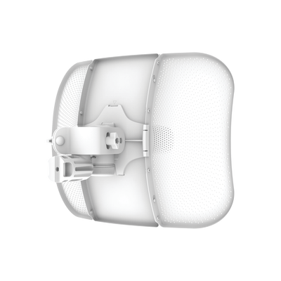 LiteBeam 2x2 MIMO airMAX AC GEN2 CPE hasta 450 Mbps, 5 GHz (5150 - 5875 MHz) con antena integrada de 23 dBi