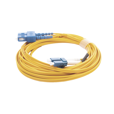 Jumper de Fibra Óptica Monomodo 9/125 LC/UPC-SC/UPC, PVC, 2.0 mm, Dúplex, amarillo, 5 metros