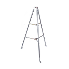 Montaje de tripie para exterior, altura total del tripie 1.52 m. Compatible con mástiles de hasta 3 m de largo 1  1/4 a 2" de diámetro