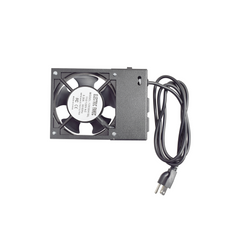 Ventilador 110 Vca con Clavija para Gabinete de Pared con 2 Tomas de Corriente