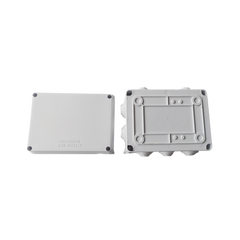 Caja de Conexiones Impermeable IP65, 10 Entradas, Dimensiones 150 x 110 x 70 mm, para Instalaciones Industriales, Comerciales y Residenciales, Incluye Tornillería para su Instalación
