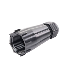 Conector Tipo Glándula Industrial para Proteger Conexiones de Red