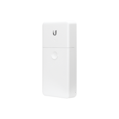 Switch PoE 24 V de Paso para Exterior con 4 Puertos Gigabit (1 PoE In, 3 PoE Out) NanoSwitch