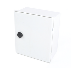 Gabinete de Poliéster IP65 Uso en Intemperie (250 x 300 x 140 mm) con Placa Trasera Interior de Plástico (Incluye Chapa y Llave).