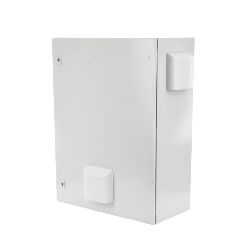 Gabinete Ventilado de Acero IP55 Uso en Exterior (400 x 600 x 250 mm) con Placa Trasera Interior Metálica y Compuerta Inferior Atornillable. Incluye Ventilador, Ventilas, filtros, Chapas y Llave T.