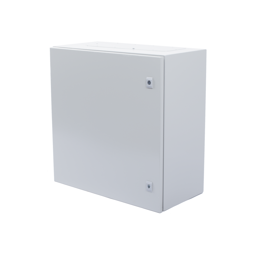 Gabinete de Acero IP66 Uso en Intemperie (600 x 600 x 300 mm) con Placa Trasera Interior Metálica y Compuerta Inferior Atornillable (Incluye Chapa y Llave T).