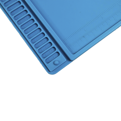 Tapete de silicona de 45 x 30 cm, resistente al calor con áreas magnéticas y de almacenamiento de componentes, ideal para la reparación de equipos y tarjetas electrónicas.