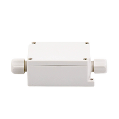 Caja de Conexión Exterior con Conexión Lateral para 6 Líneas (doble tornillo). Incluye Glándulas.