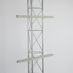 Montaje Universal de Torre para Montar Gabinetes de 30-80 cm de ancho.