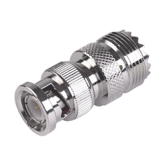 Adaptador en Linea para 50 Ohm, Conector BNC Macho-UHF Hembra (SO-239), Níquel/ Oro/ Delrin.