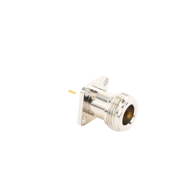 Conector N Hembra de Montaje de Panel con 4 perforaciones a 12.7 mm, soldable.