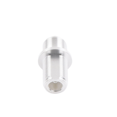 Adaptador Doble N Hembra para Chasis de Montaje Frontal en Doble D Plano y Cuerpo Plateado.