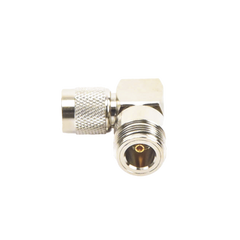 Adaptador en Ángulo Recto de Conector TNC Macho a N Hembra, Níquel/ Oro/ Teflón.