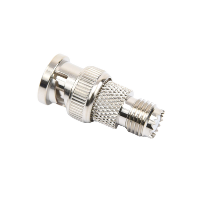 Adaptador en Línea de Conector Mini-UHF Hembra a BNC Macho, Níquel/ Oro/ Teflón.