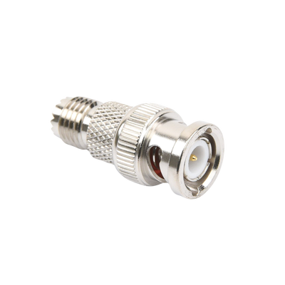 Adaptador en Línea de Conector Mini-UHF Hembra a BNC Macho, Níquel/ Oro/ Teflón.