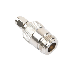 Adaptador en Línea, de Conector SMA Macho Inverso a N Hembra, Níquel/ Oro/ Teflón.