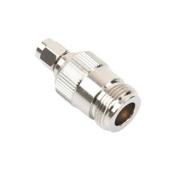 Adaptador en Línea, de Conector SMA Macho Inverso a N Hembra, Níquel/ Oro/ Teflón.