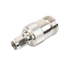 Adaptador en Línea, de Conector SMA Macho Inverso a N Hembra, Níquel/ Oro/ Teflón.