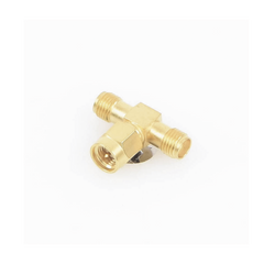 Adaptador en T, de Conector SMA Macho a Doble SMA Hembras, Oro/ Oro/ Teflón.